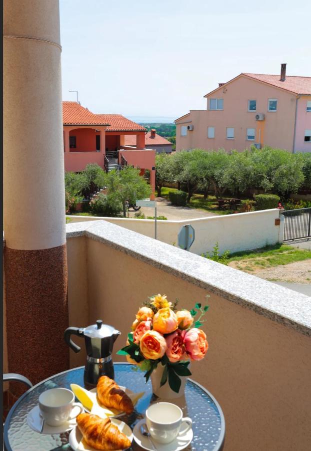 Apartment Nicol *